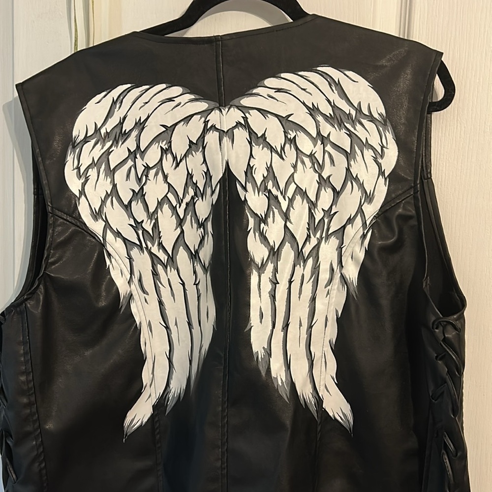 Angel Wings The Walking Dead Daryl Dixon Black Leather Vest.